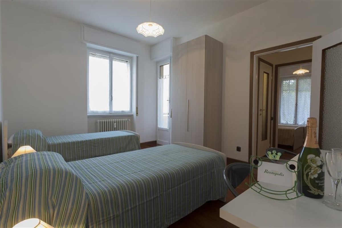Twin Bedroom 2