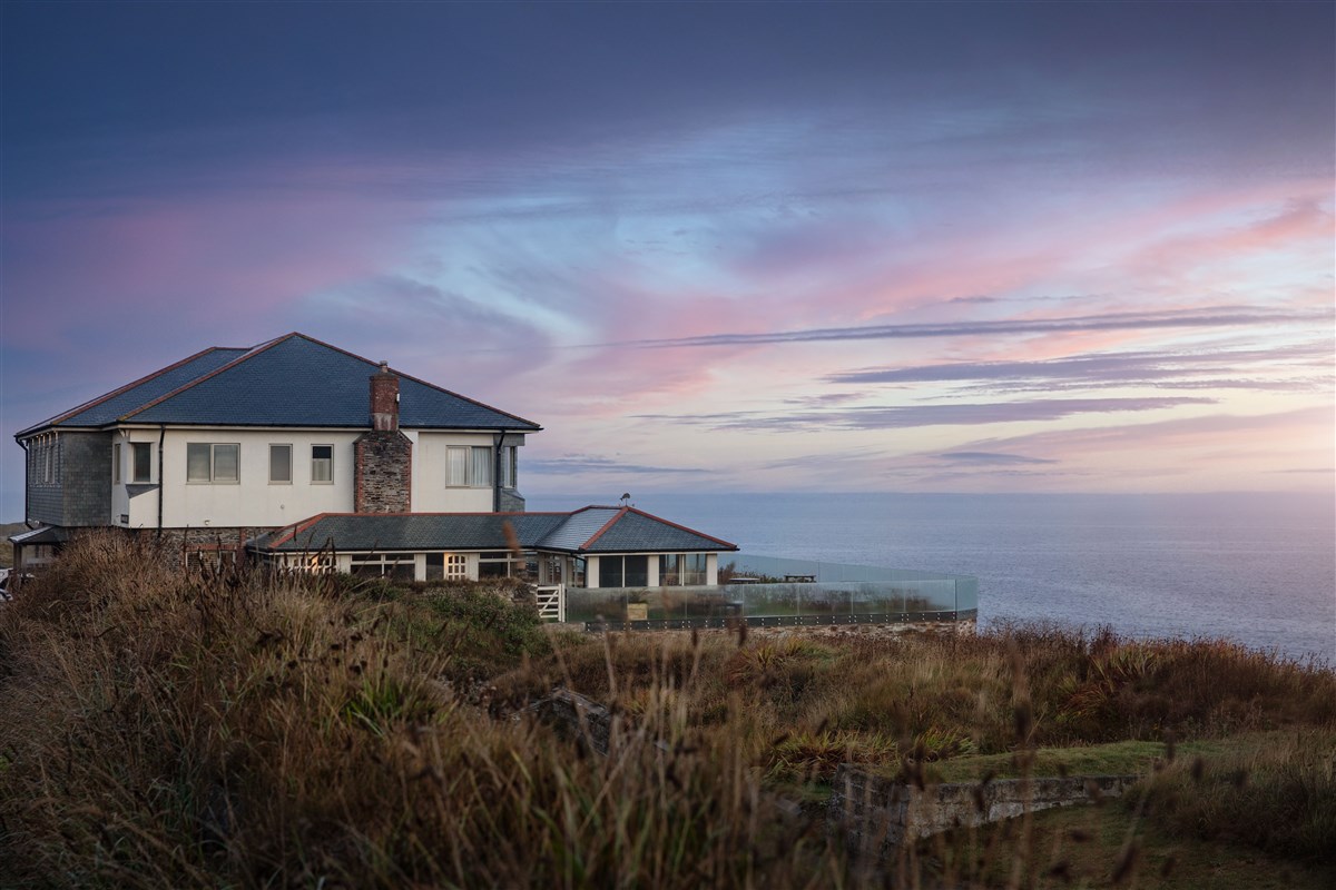 Lewinnick Lodge
