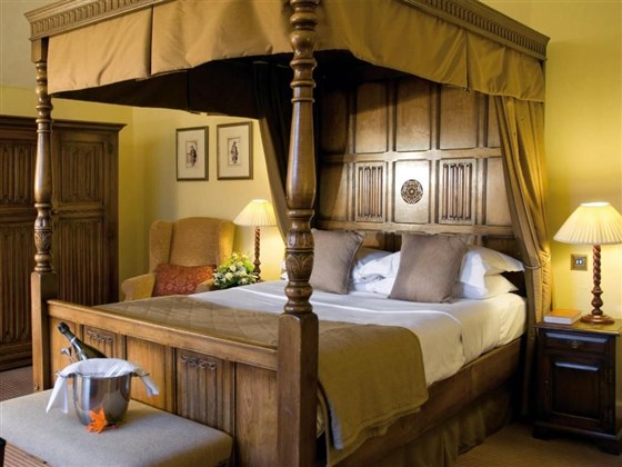 Macdonald Alveston Manor Hotel 