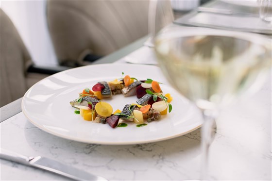 Fairmont Windsor Park - 1215 Restaurant Food