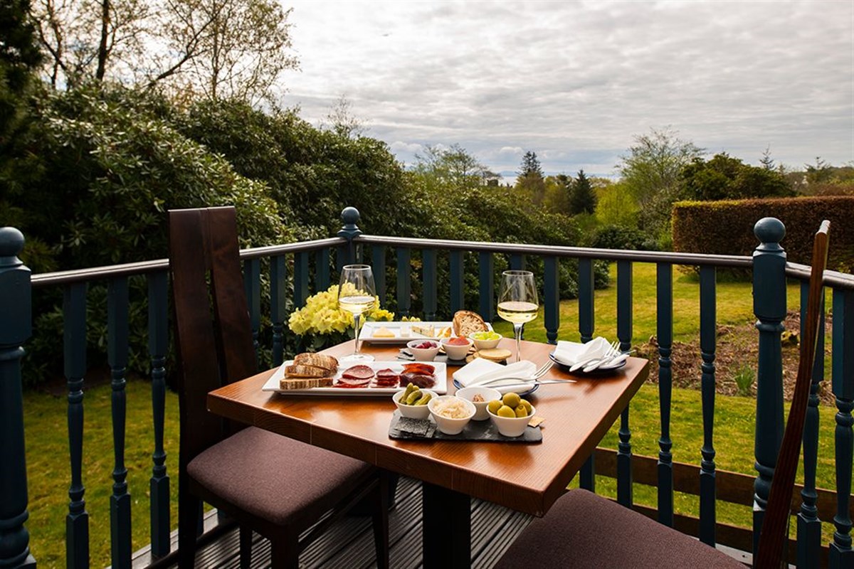 Toravaig Garden Deck