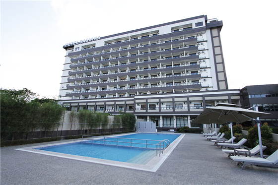 Outdoor Heated Pool