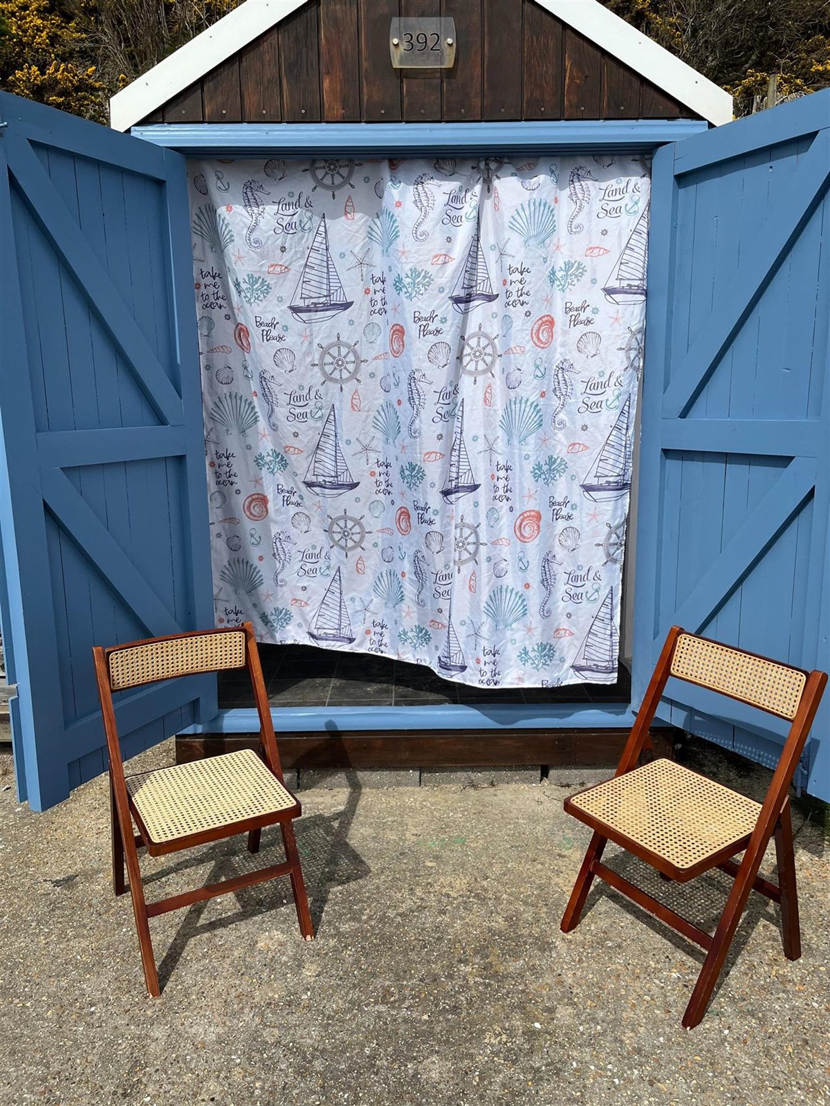 Curtain