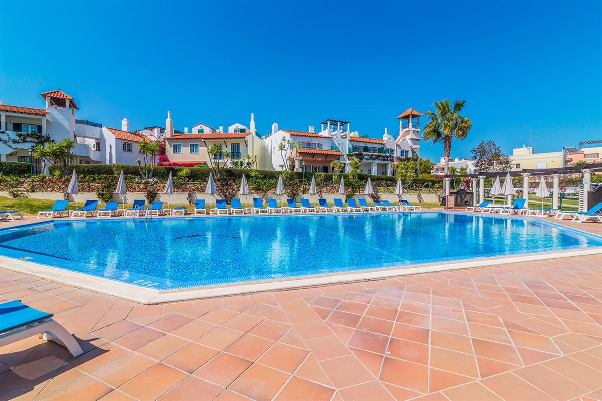 Piscina dos golfinhos