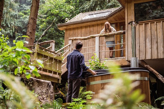 Preparing the Treehouse hot tub