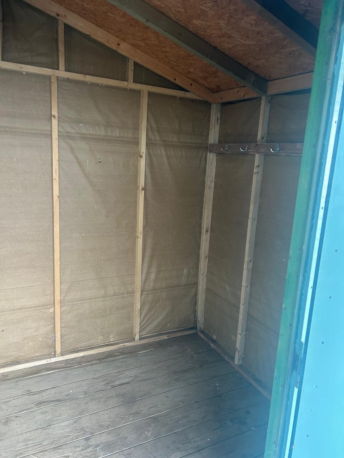 Inside - Right 