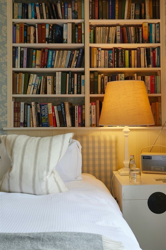 Bedroom , The Kingham Plough