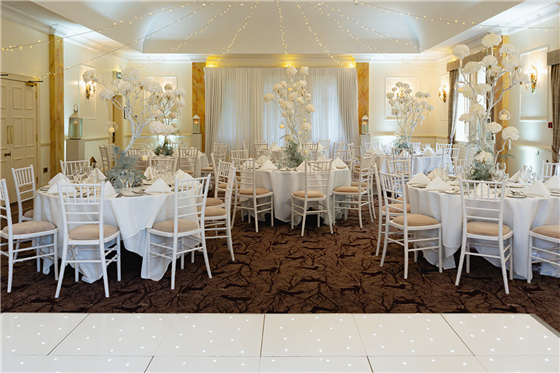 Winter Wedding Package | Love at Frost Sight | - Wedding Breakfast