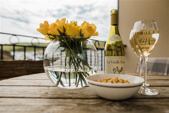 Early evening drinks on the balcony with treats 