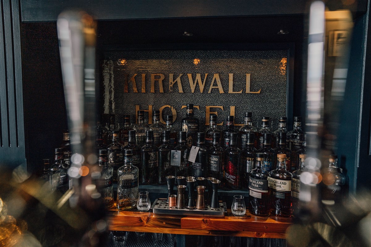 Highland Park Bar