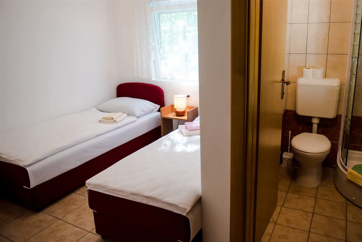 Twin room