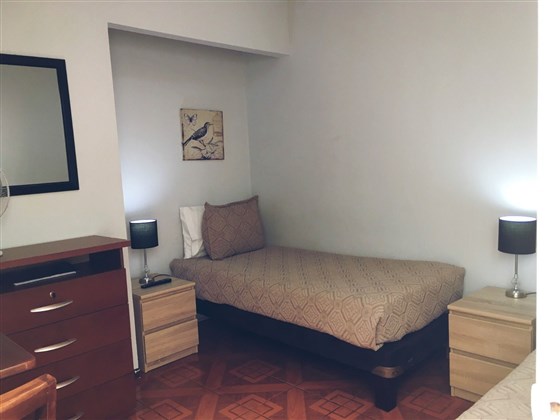 Double room 2 single beds