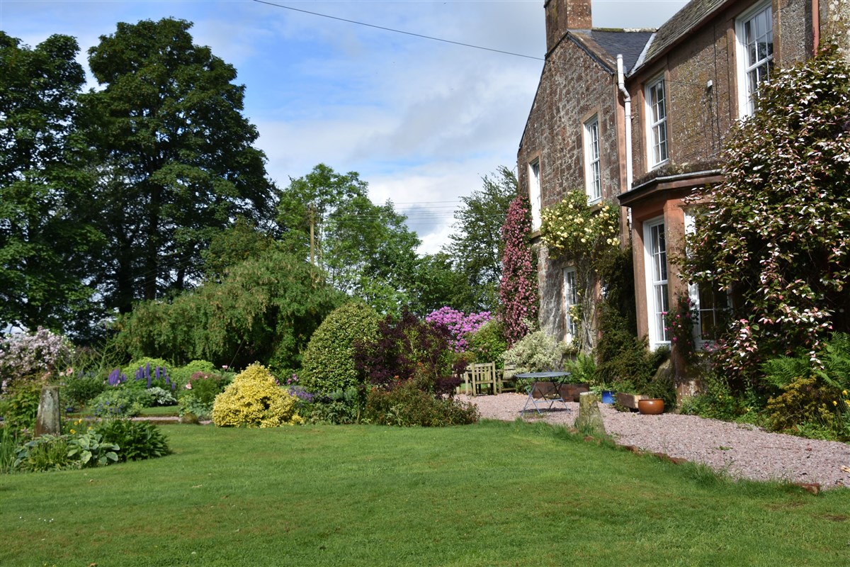 side view of house & Garden