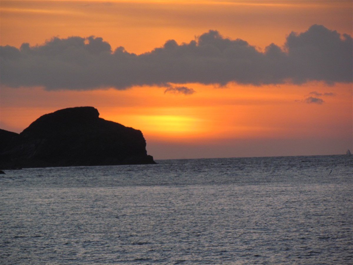 Sun set over the bay