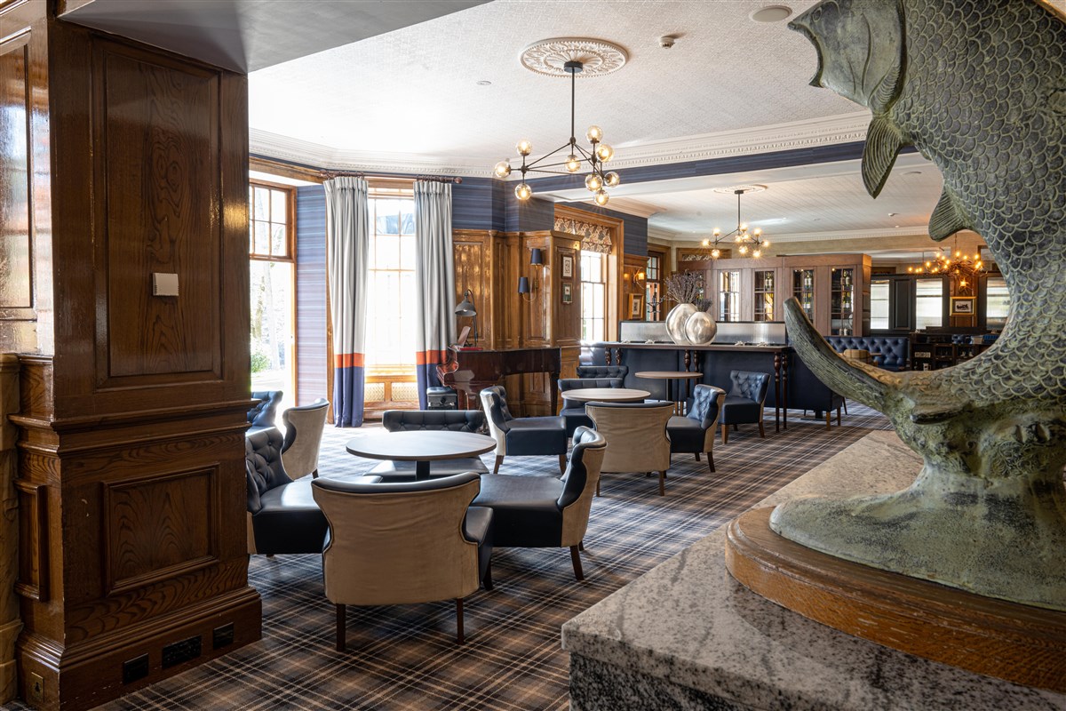 Bar Area 