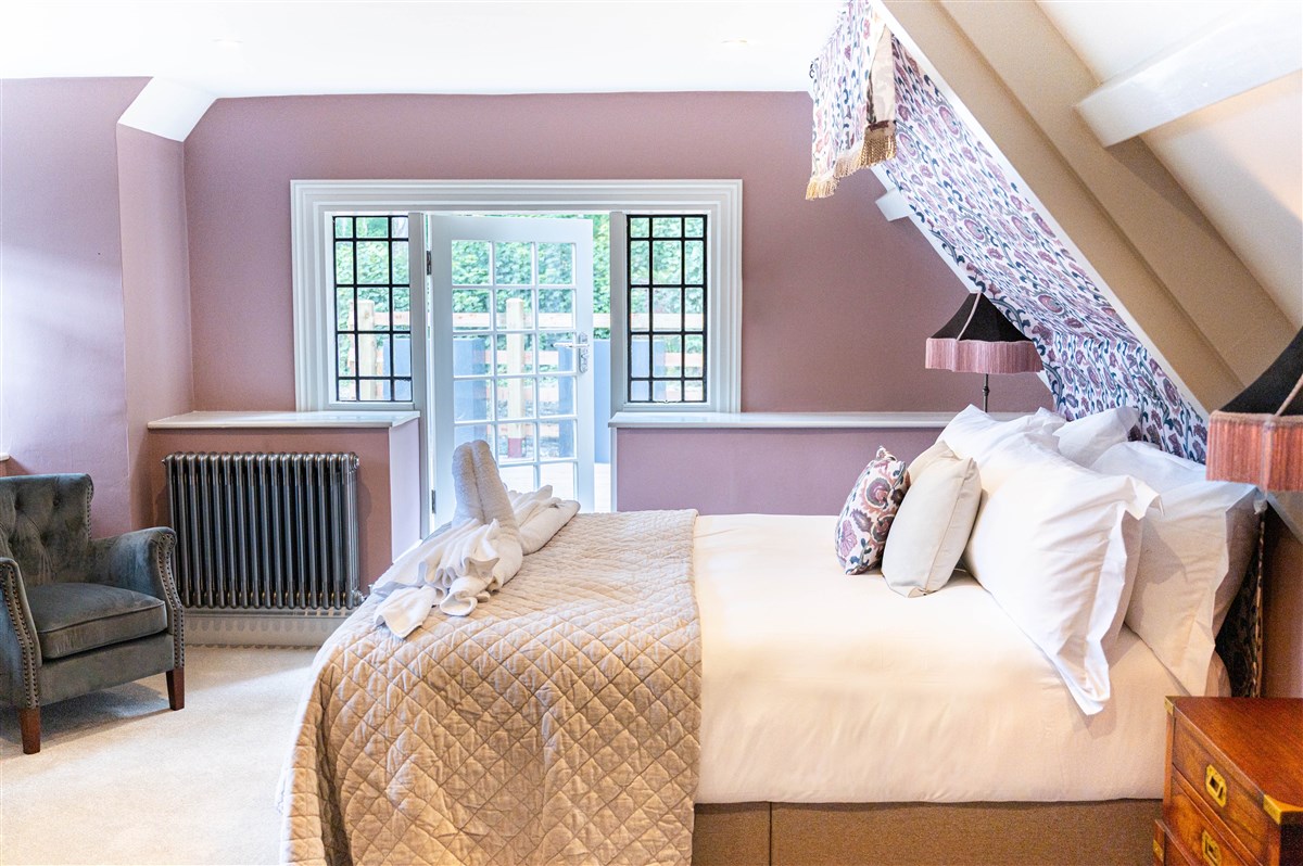 Eve Bedrooms 