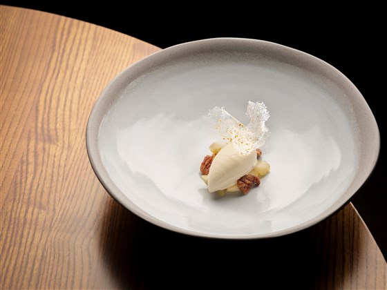 SOURCE at Gilpin Hotel - Fennel Mousse 