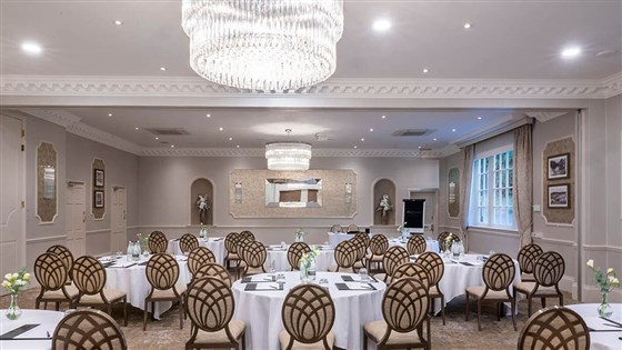 Wood Hall Hotel & Spa