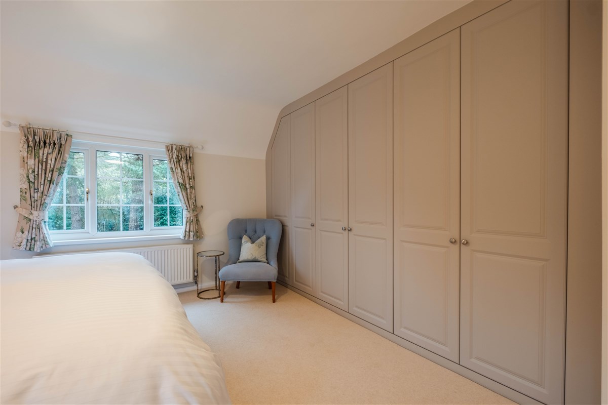 Poppy Room lots of storage for longer stays