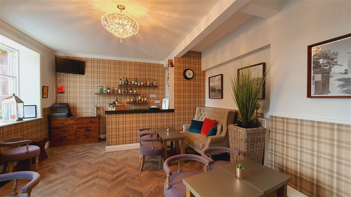 Sur le bar des rochers