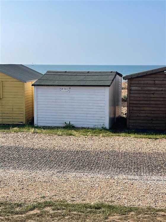 Seaside Beach Hut with sea view    