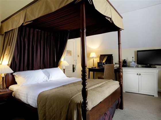 Macdonald Alveston Manor Hotel 
