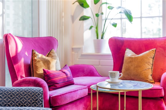 Hotel Lounge