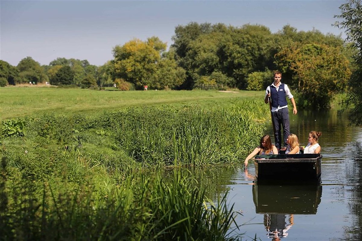 Scudamore's Punting Tour à Cambridge