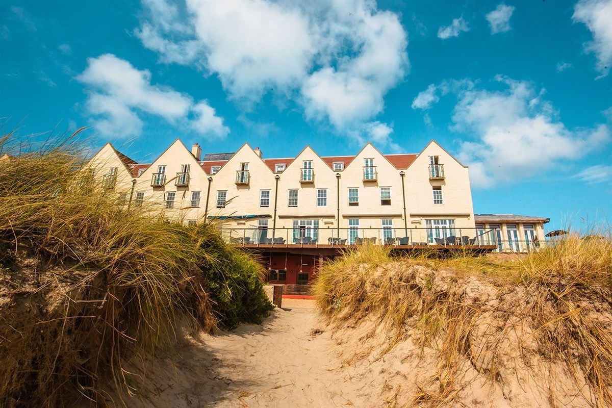 Braye Beach Hotel 