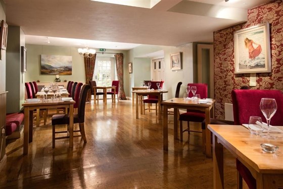 The Black Swan in Hemsley