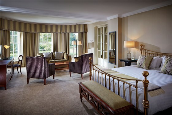 Honeymoon Suite