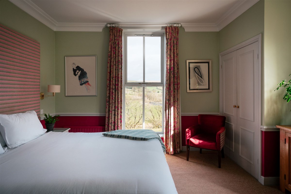 The Devonshire Fell Bedroom
