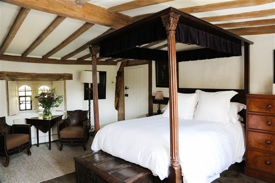 Manor Four Poster