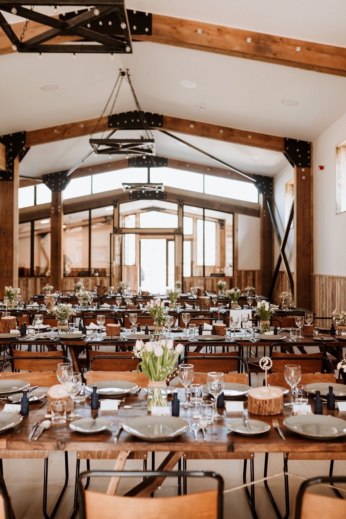 Valleyside Barn - Wedding breakfast banquet style