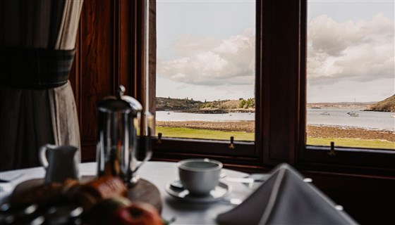 Loch-View Restaurant