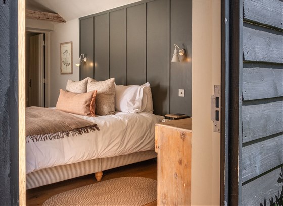 Church Farm bedroom