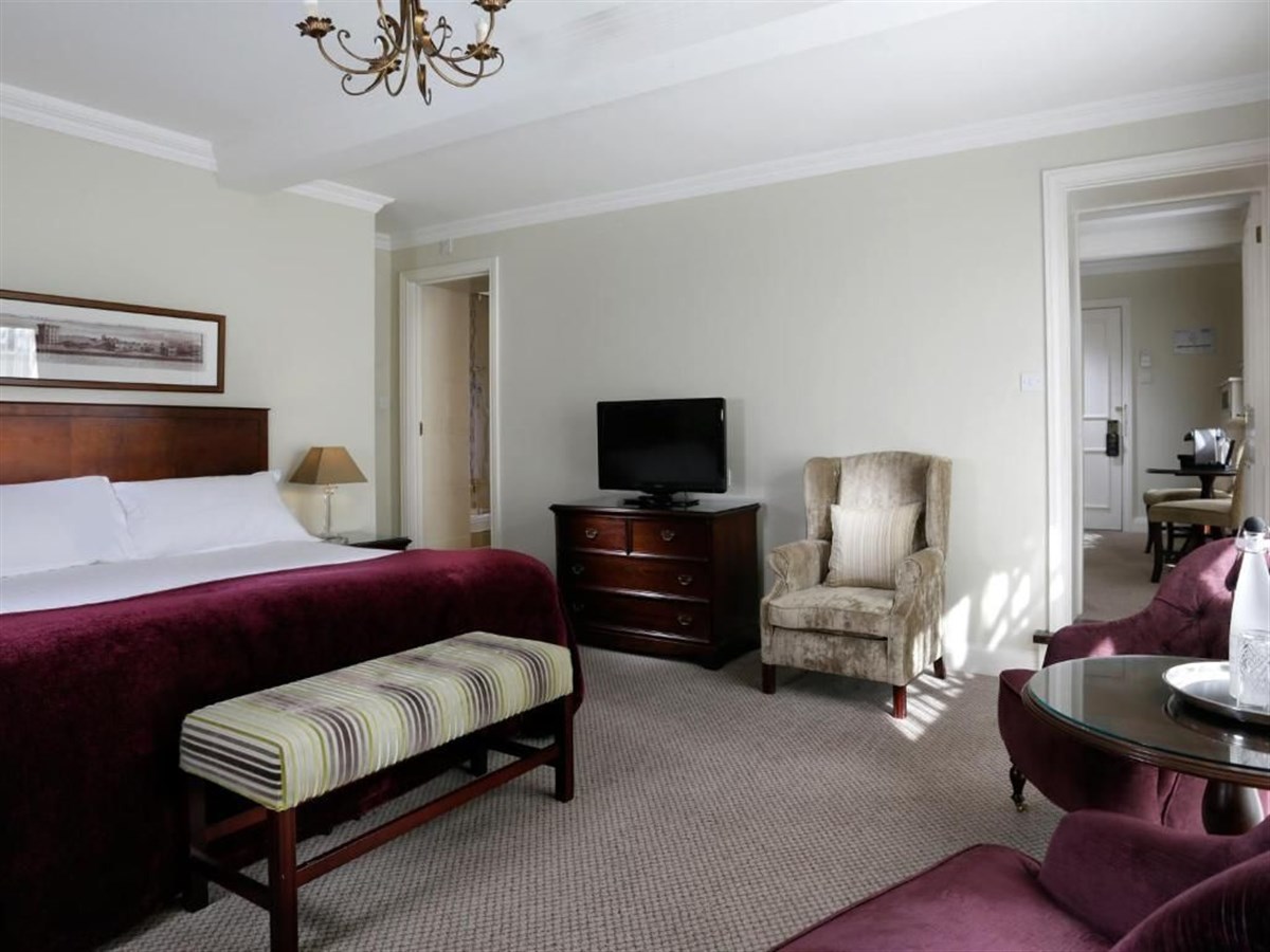 Macdonald Alveston Manor Hotel 