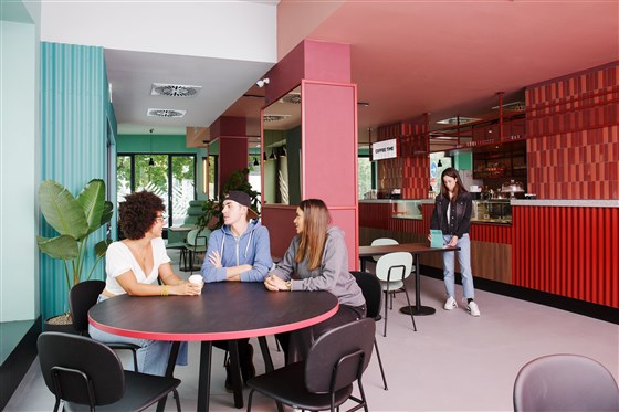 Bar et cafétéria