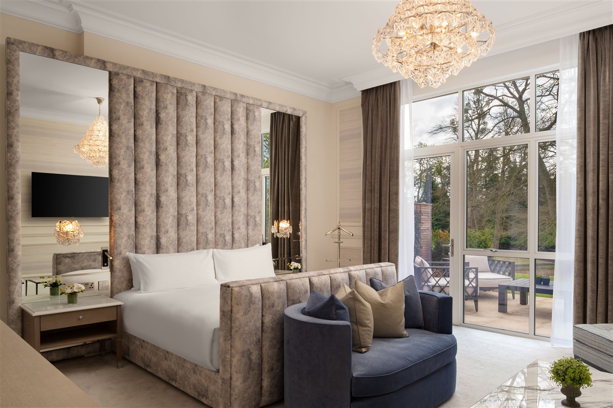 Fairmont One Bedroom King Terrace Suite