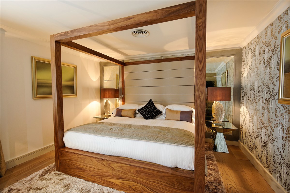 Superior bedroom 