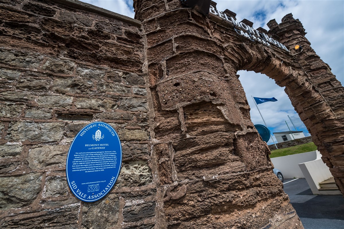 Castellated entrance 