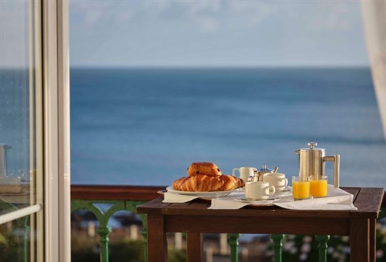Breakfast with a view