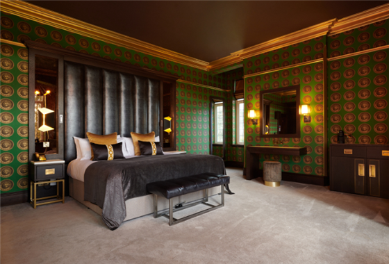 Deluxe bedroom