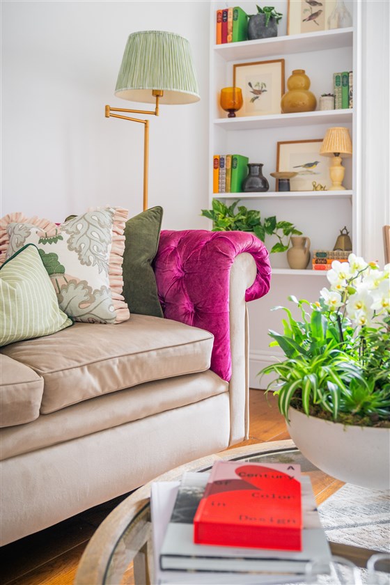 Suite living room