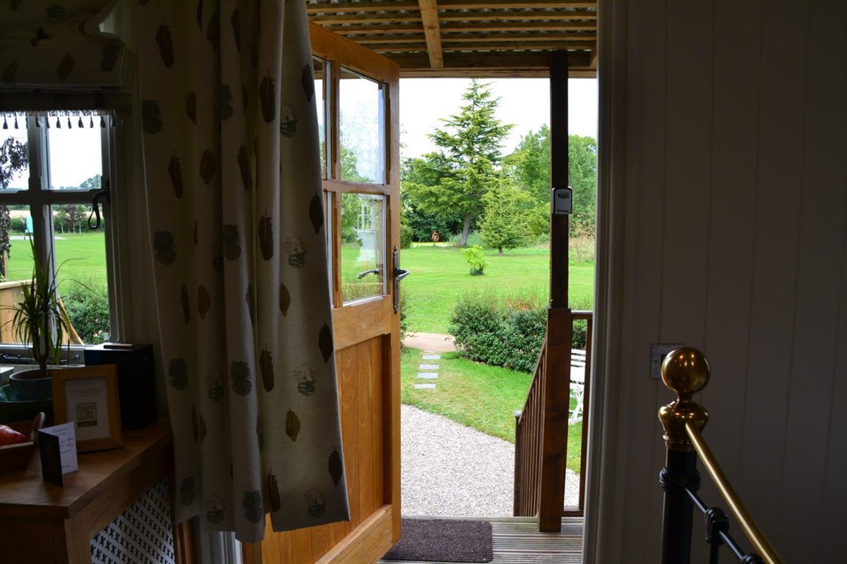 Lemore Lodges