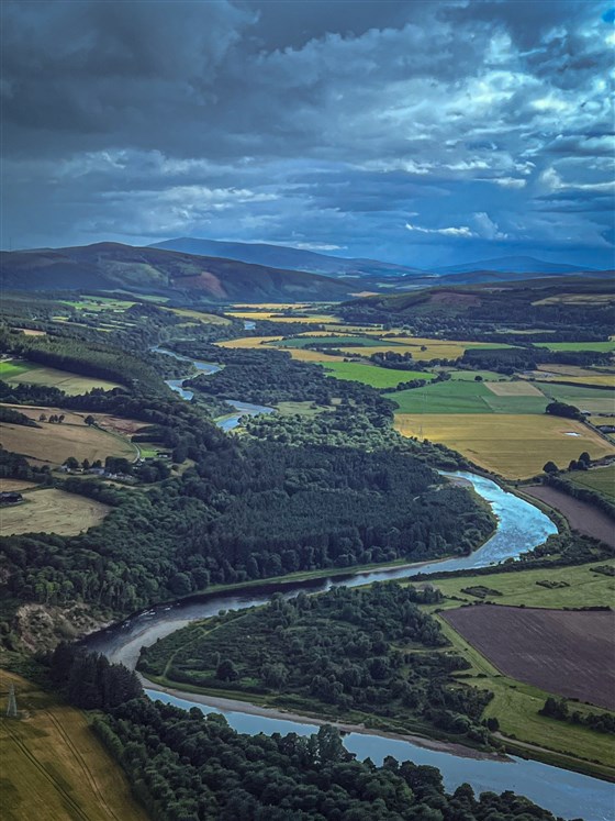 Looking up the brae water beats 