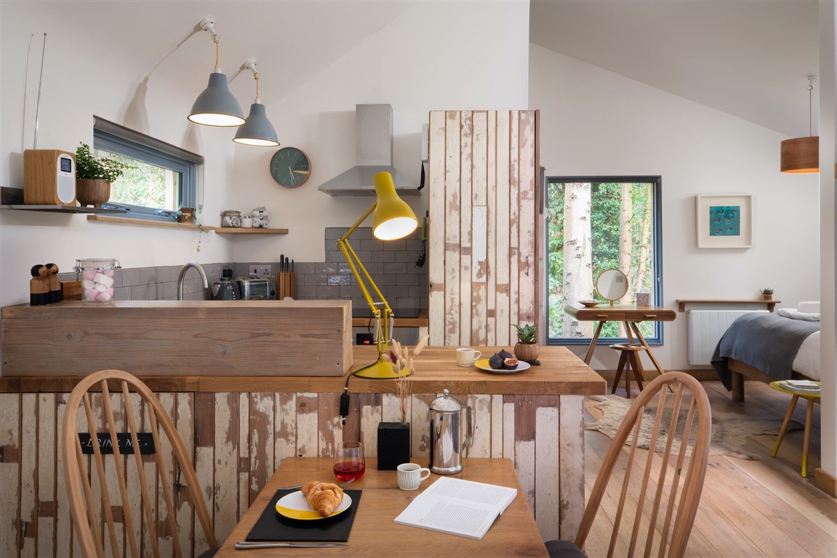 Birdhouse kitchen