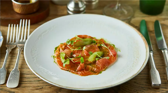 Loc Duart salmon crudo, pink grapefruit & pickled celery.