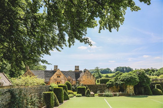 The Manor & tennis court