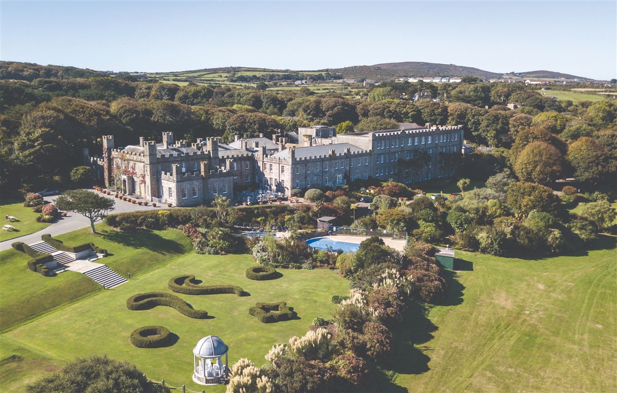 Tregenna Castle from above